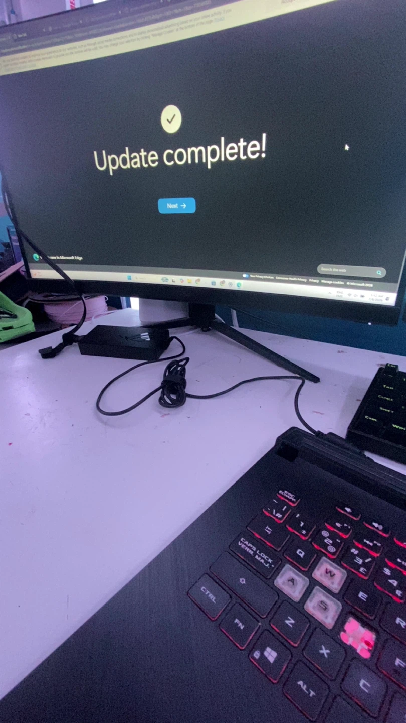 ASUS ROG Strix Gaming Laptop - photo 2