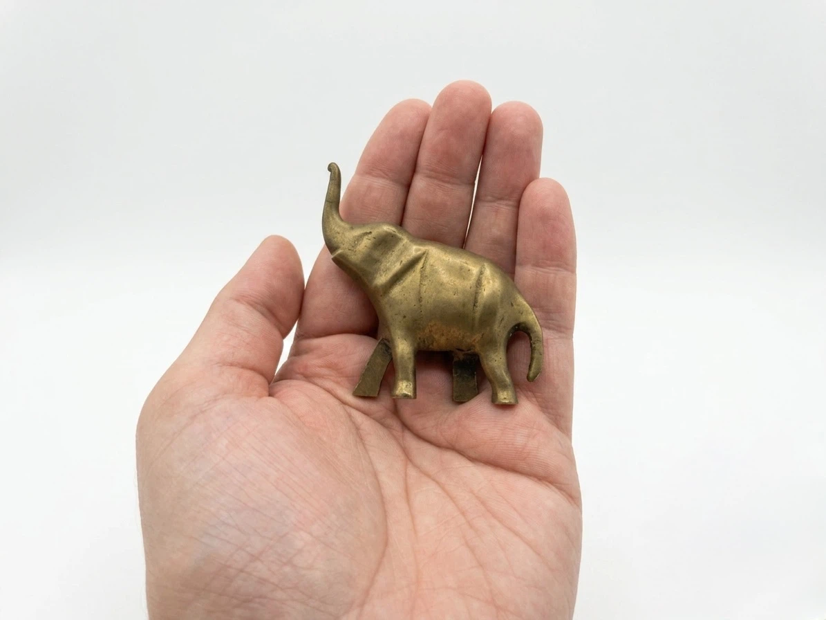 Pair of Vintage Brass Elephant Figurines - photo 3