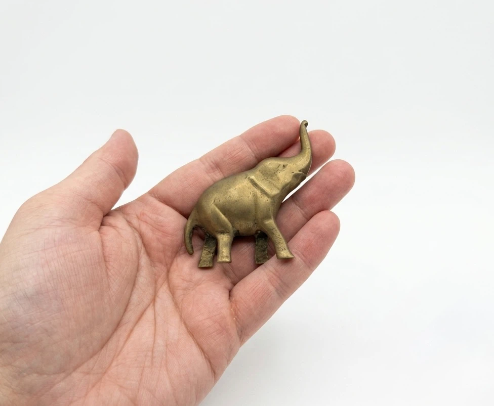 Pair of Vintage Brass Elephant Figurines - photo 4