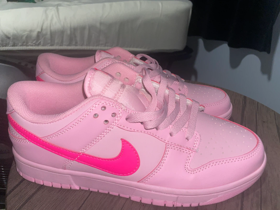 Nike Dunk Low Pink