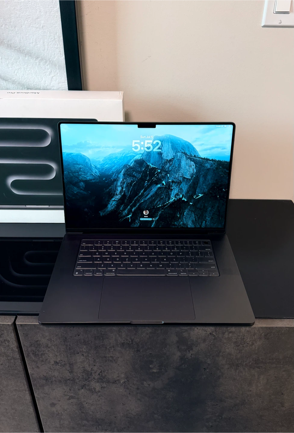 🍎 MINT 16" MacBook Pro M3 Pro 18GB/512GB 71 Cycles 98% Battery
