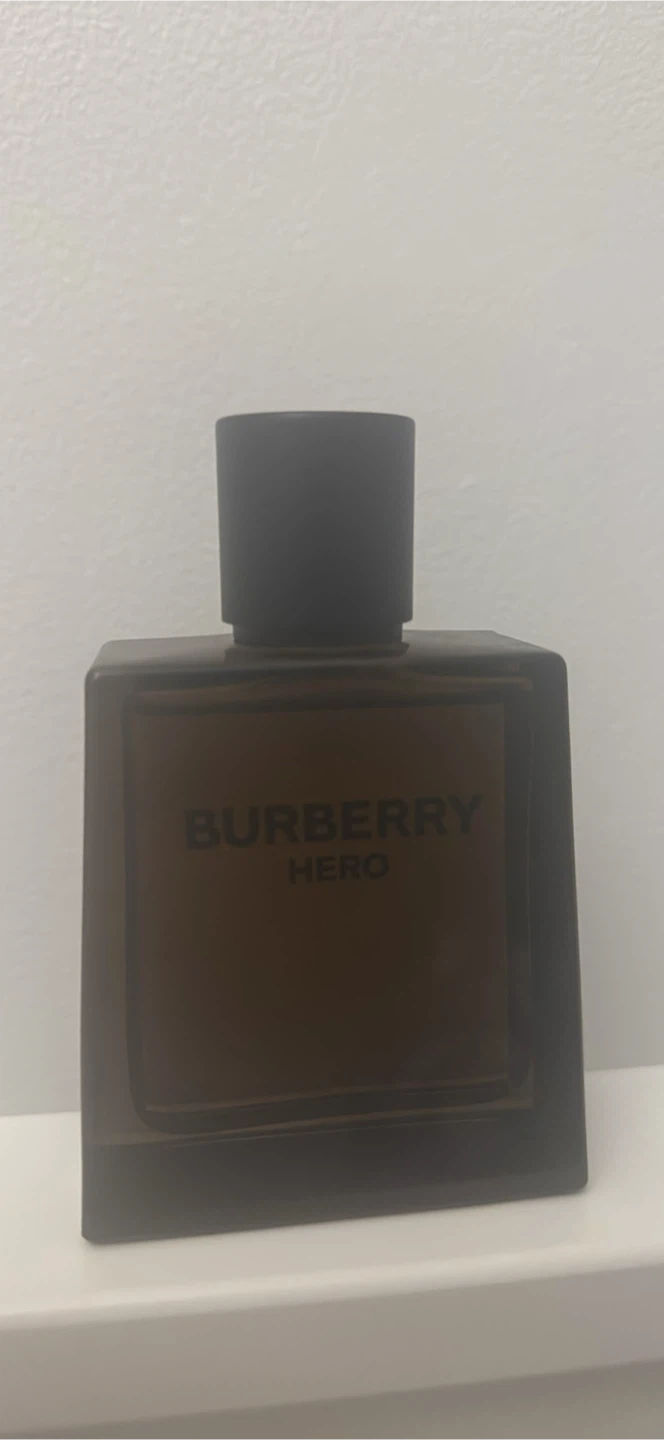 Burberry Hero Parfum Intense - 100mL