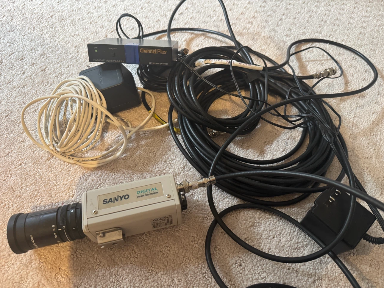 Sanyo Digital Color CCD Camera with Channel Plus Modulator