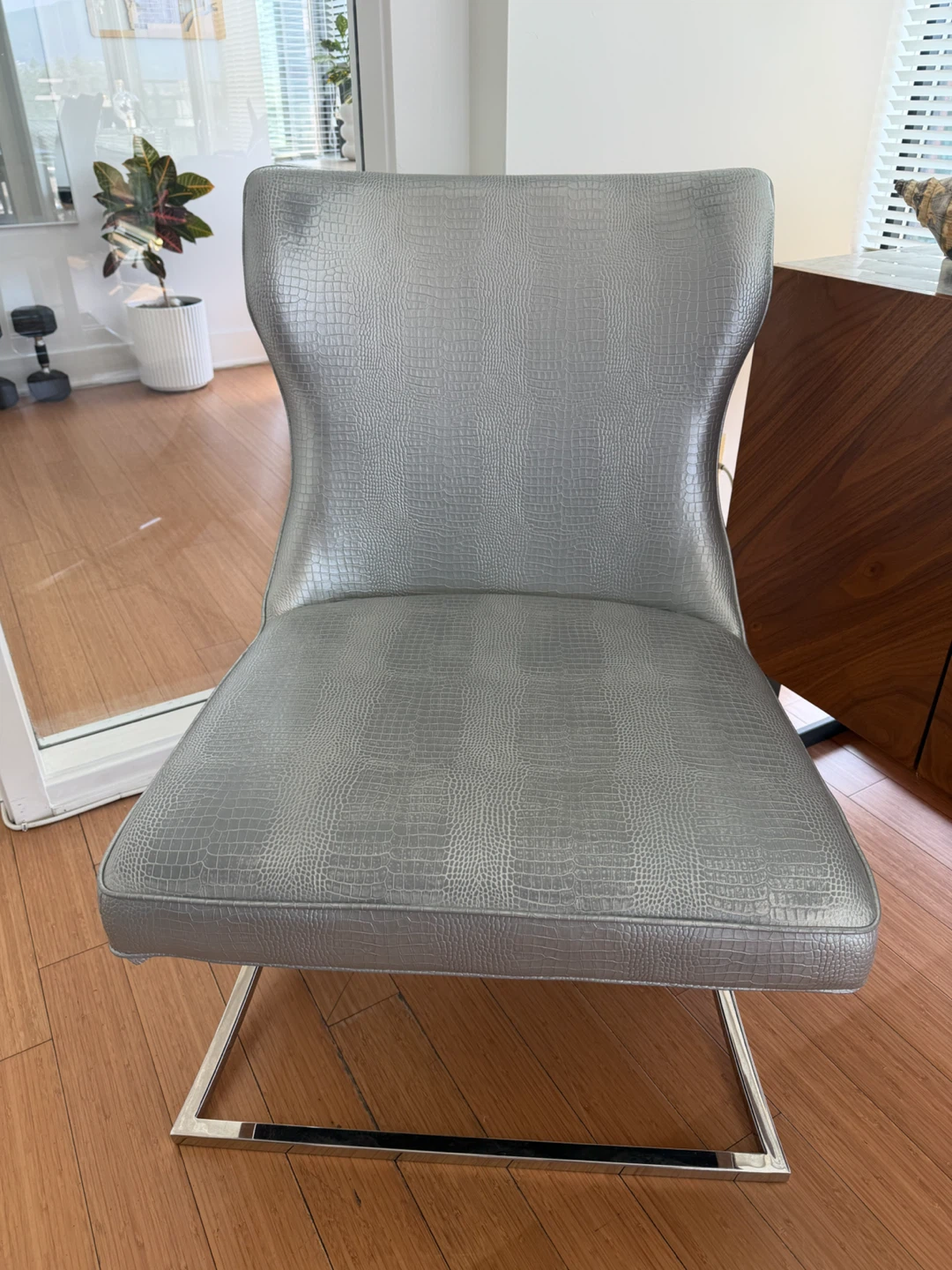Home Delight Slipper Chair Silver Faux Crocodile Leather - photo 3