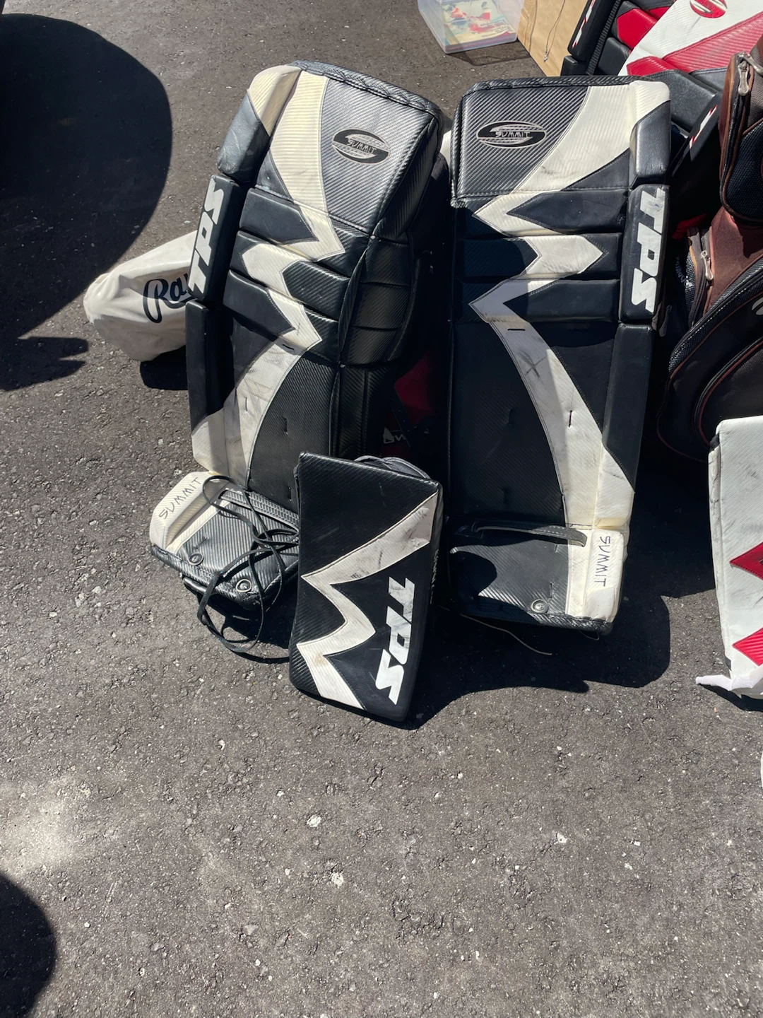 TPS Summit Goalie Leg Pads - photo 2