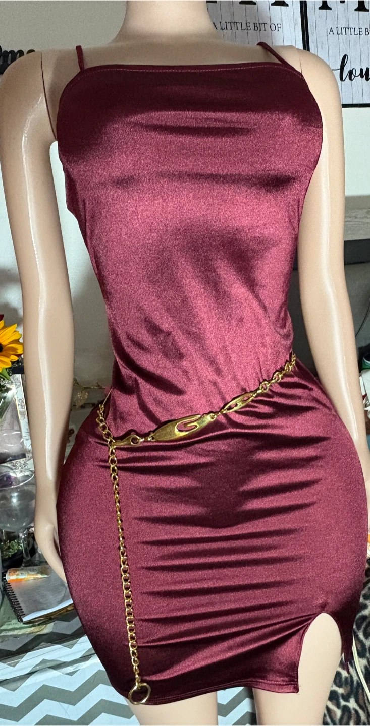 Women's Ruched Bodycon Dress with Chain Belt - photo 2