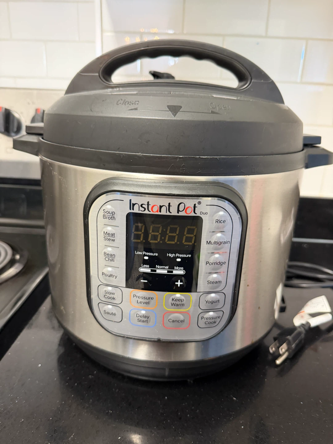 Instant Pot Duo 6 Qt Electric Pressure Cooker