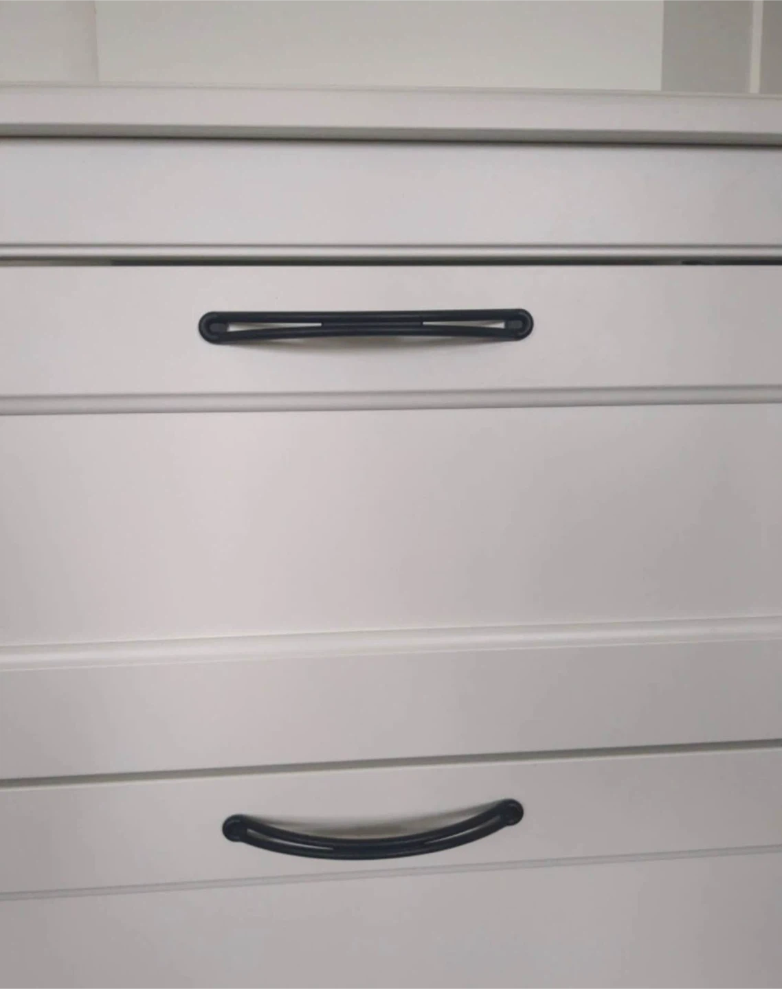 White 3-Drawer Dresser - photo 3