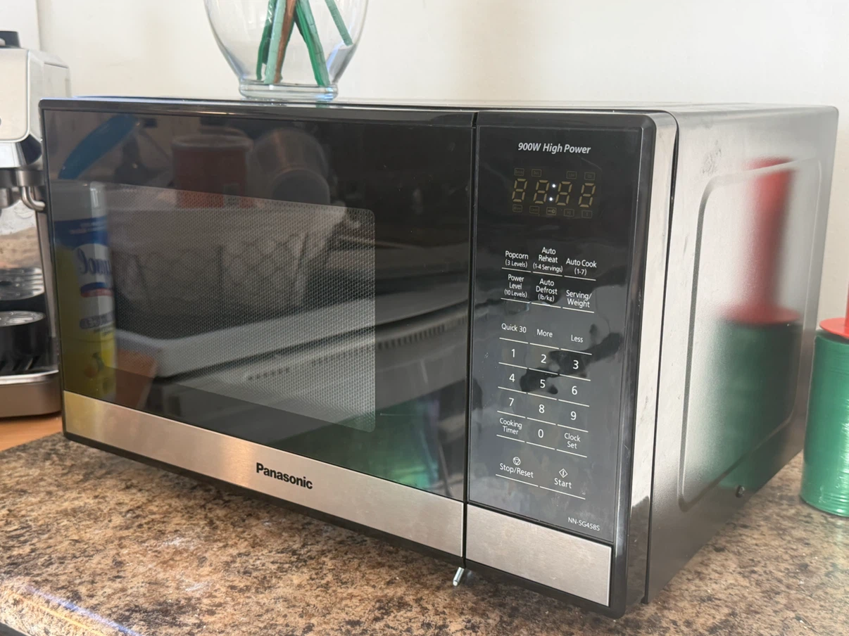 Large Microwave - photo 2