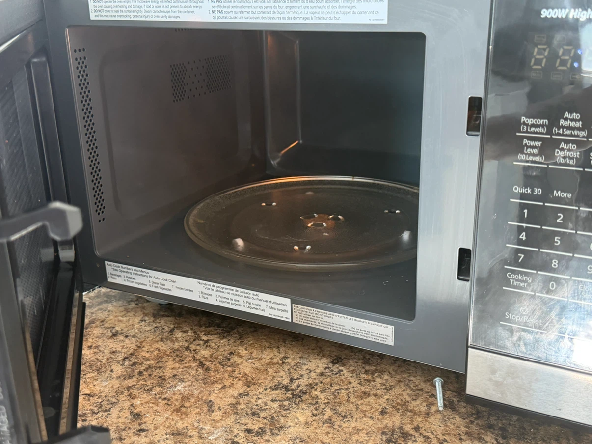 Large Microwave - photo 3