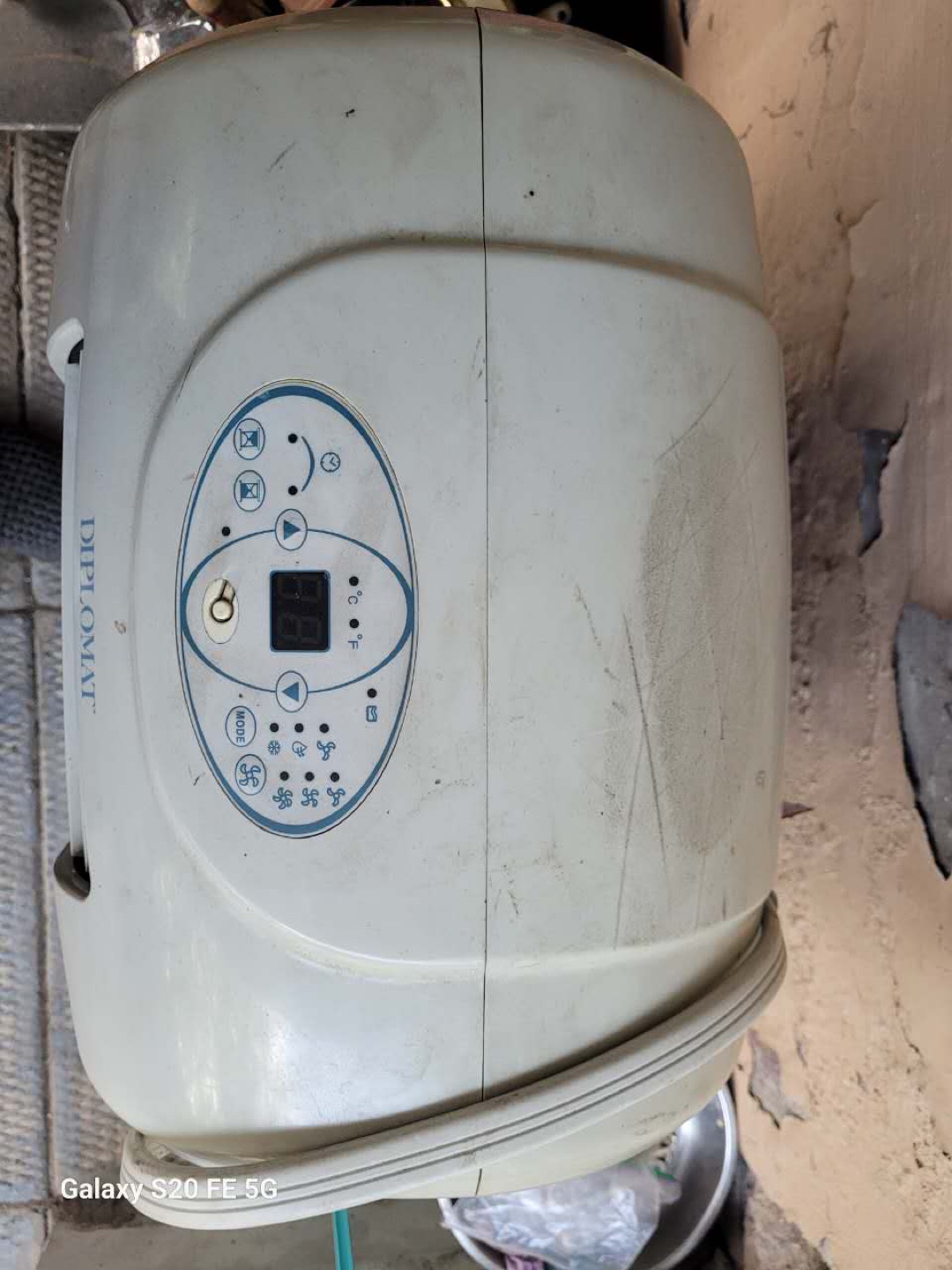 DIPLOMAT Portable Air Conditioner Unit - photo 2