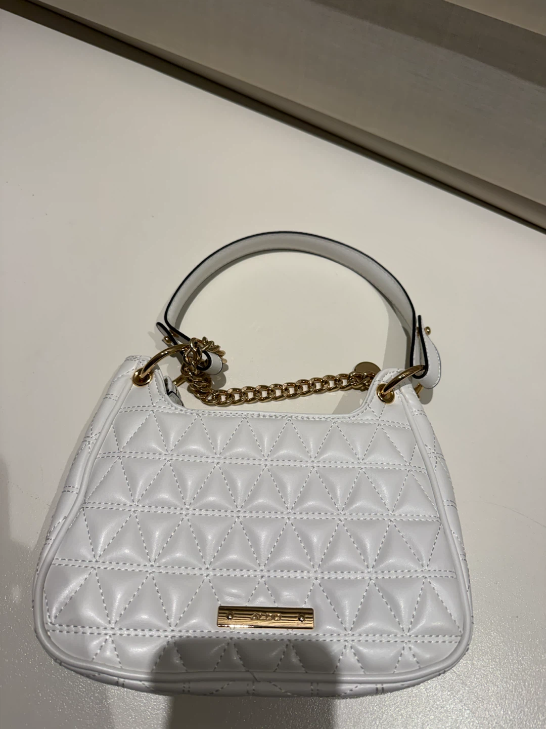 White Quilted Handbag with Gold Chain Strap - photo 3