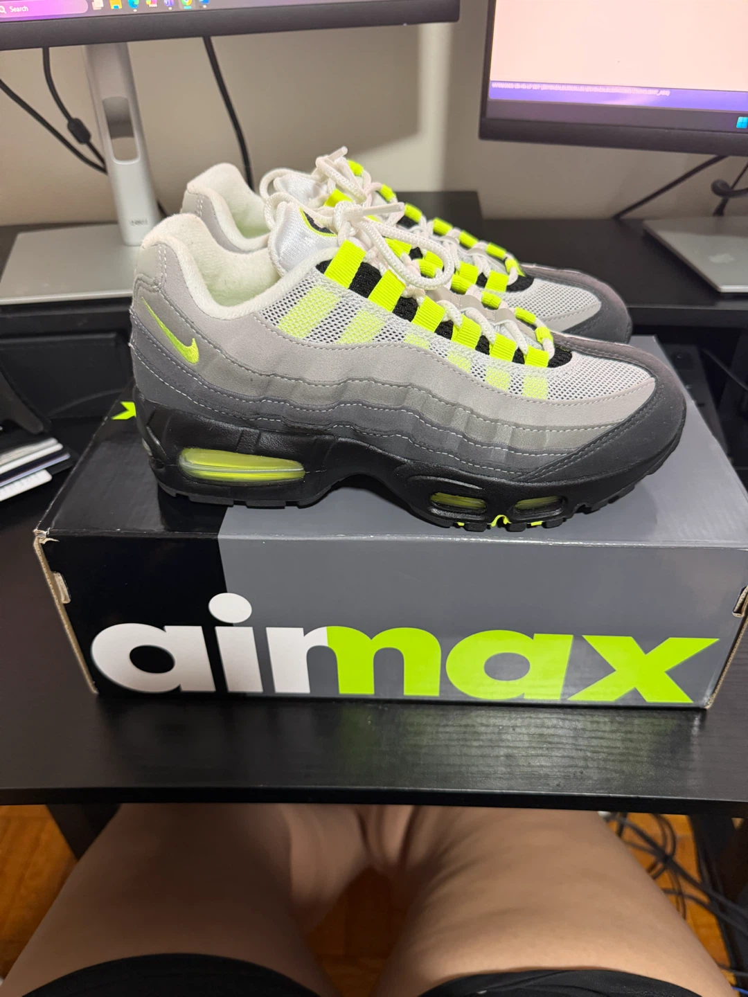 Nike Air Max 95 Neon Grey Sneakers - photo 2