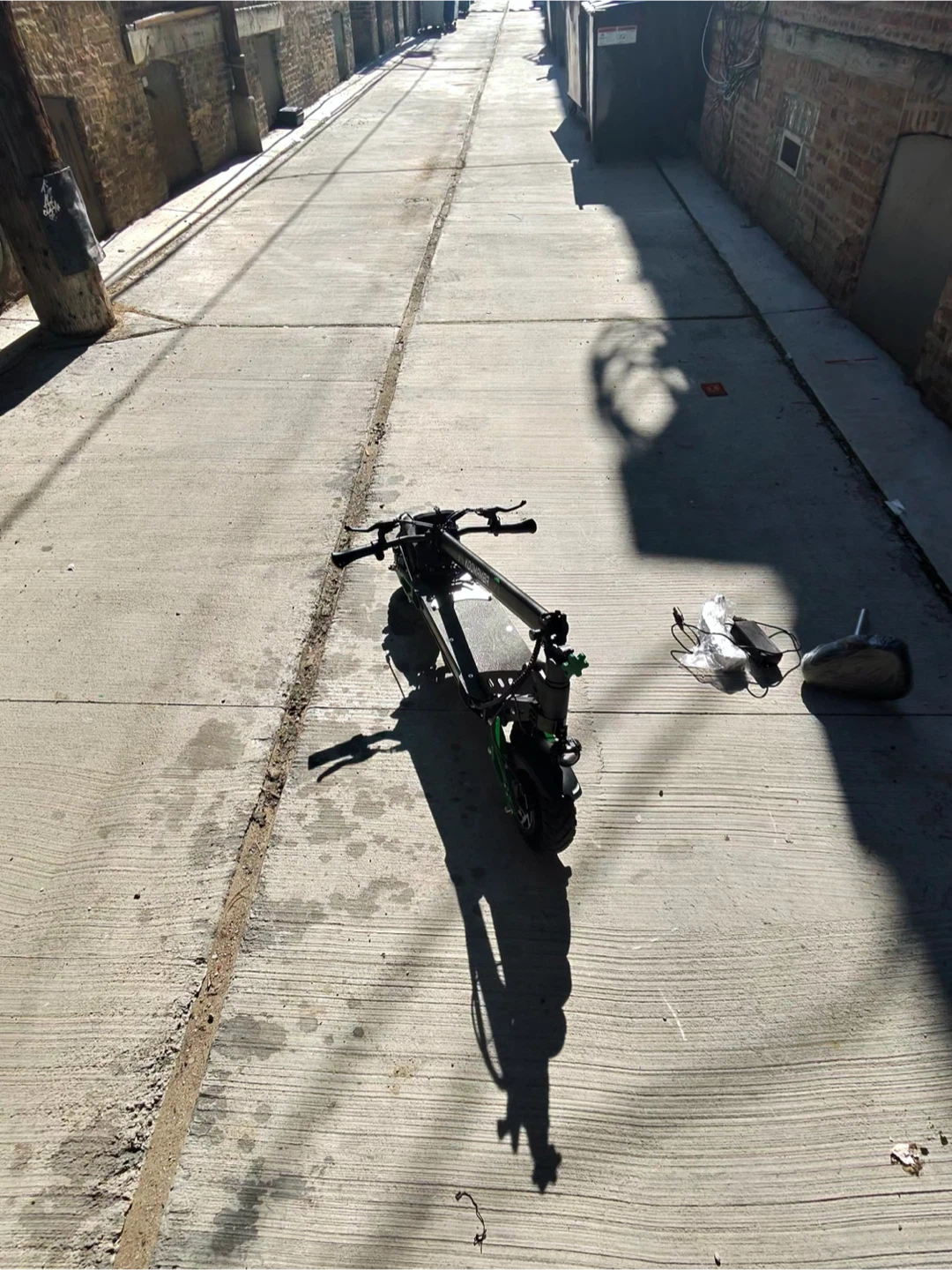 KooMamba ZO03 5600W Dual Motor Electric Scooter - photo 3