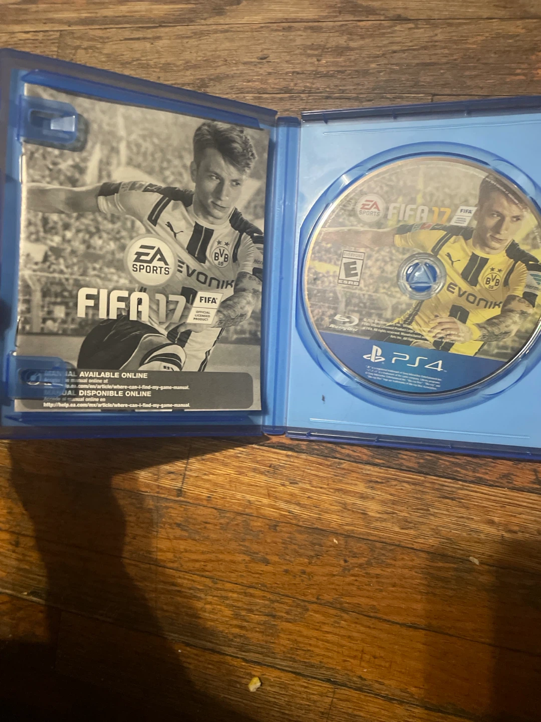 FIFA 17 PS4 Video Game - photo 2