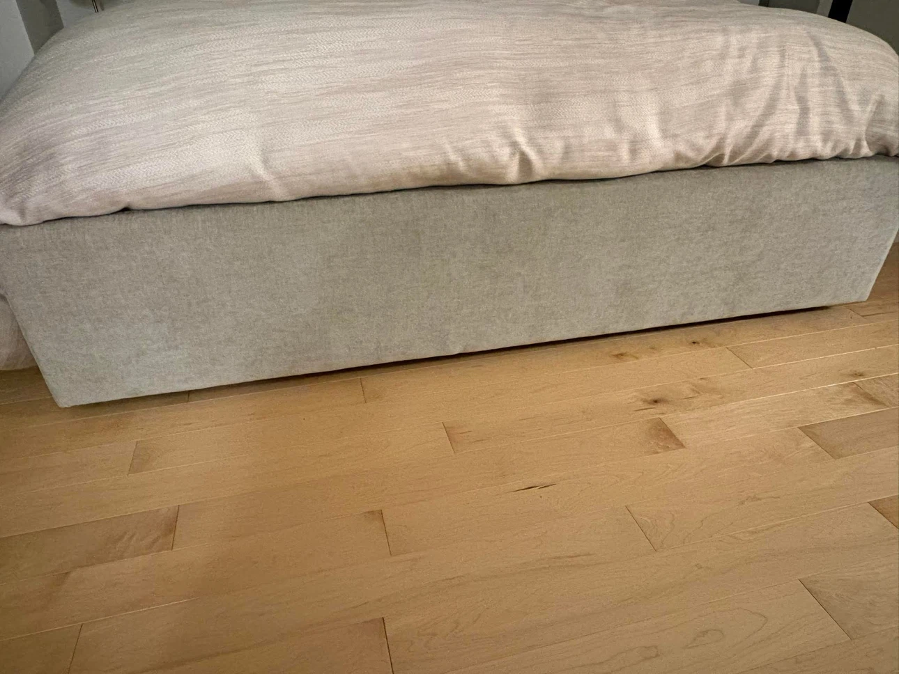 West Elm Emmet Queen Low Profile Bed - Mattress Included - photo 4