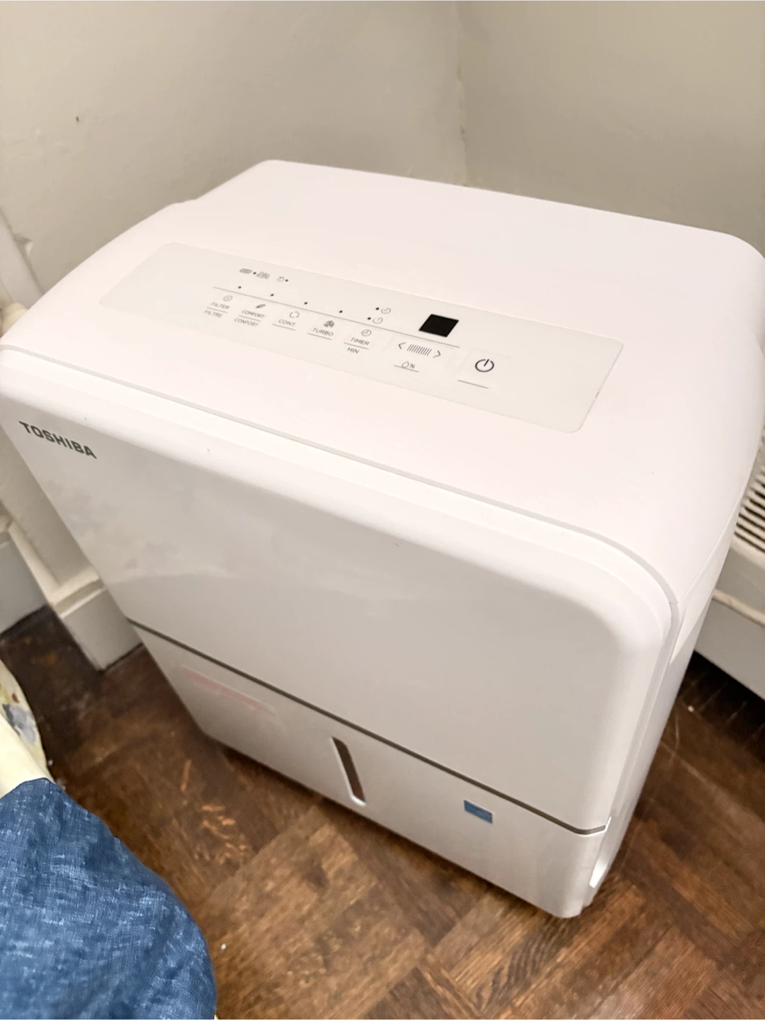 Toshiba 30 Pint Dehumidifier - photo 3