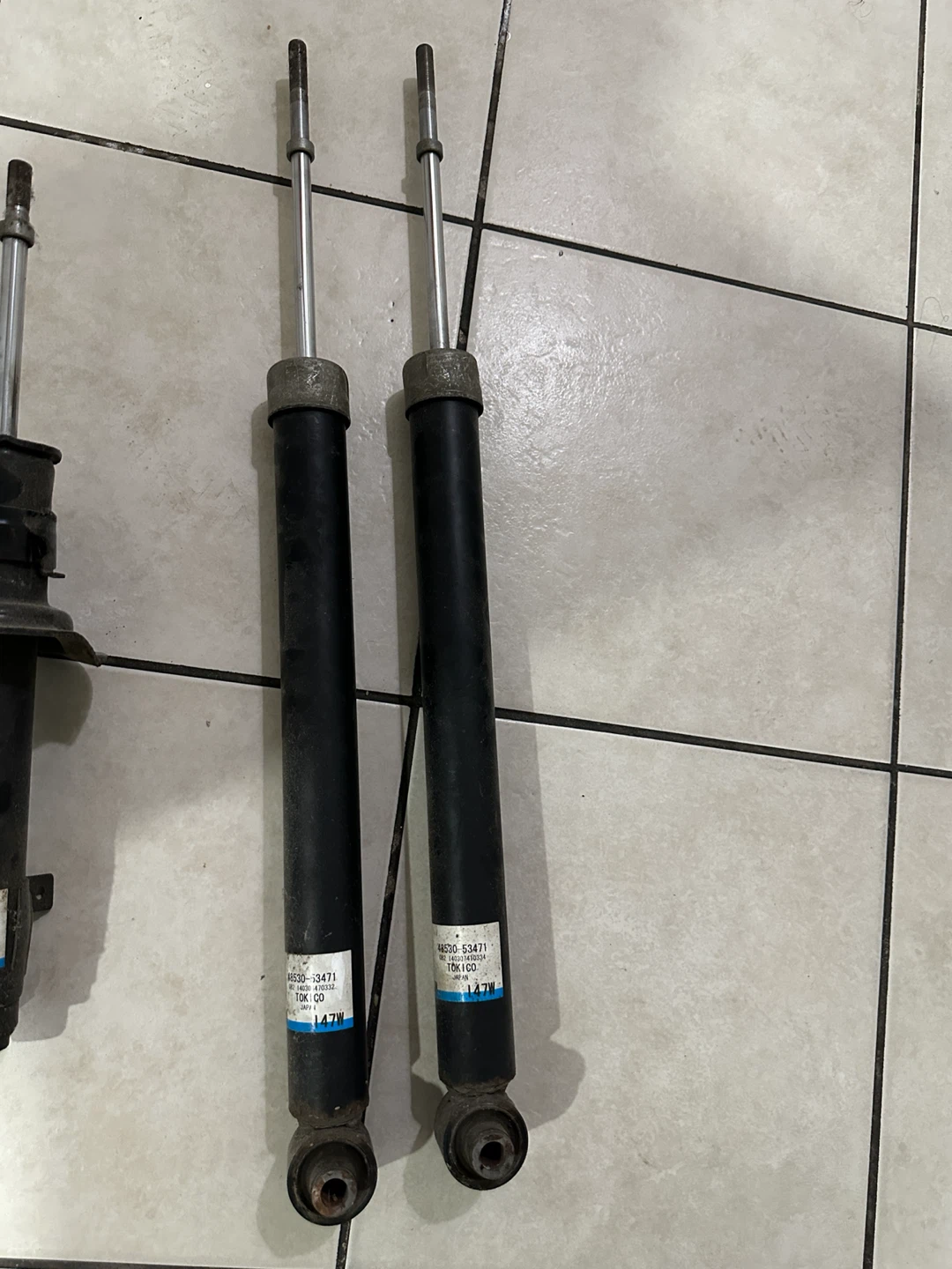 Set of 4  Lexus IS250/300/350 OEM AWD Shocks - photo 4