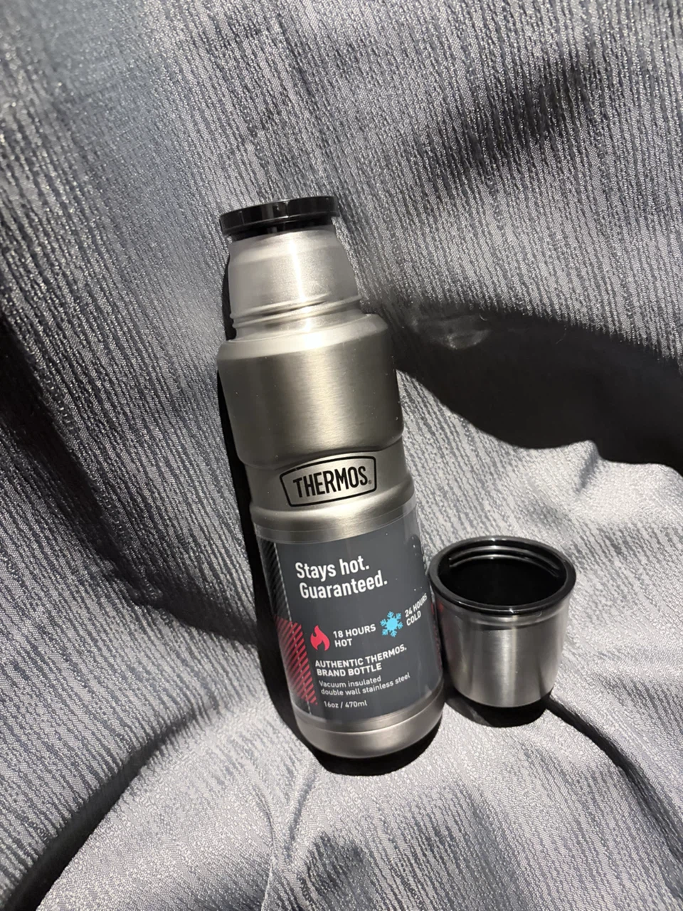 Thermos Brand Insulated Stainless Steel Bottle 16oz / 470ml - photo 2