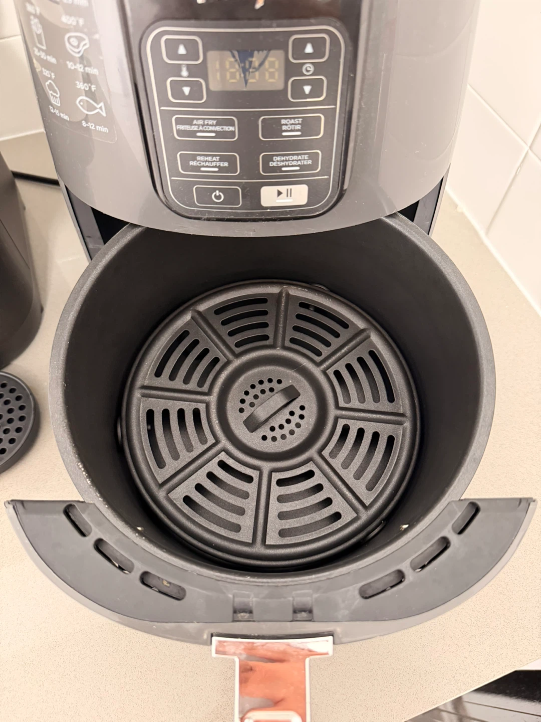 Ninja Air Fryer - photo 3