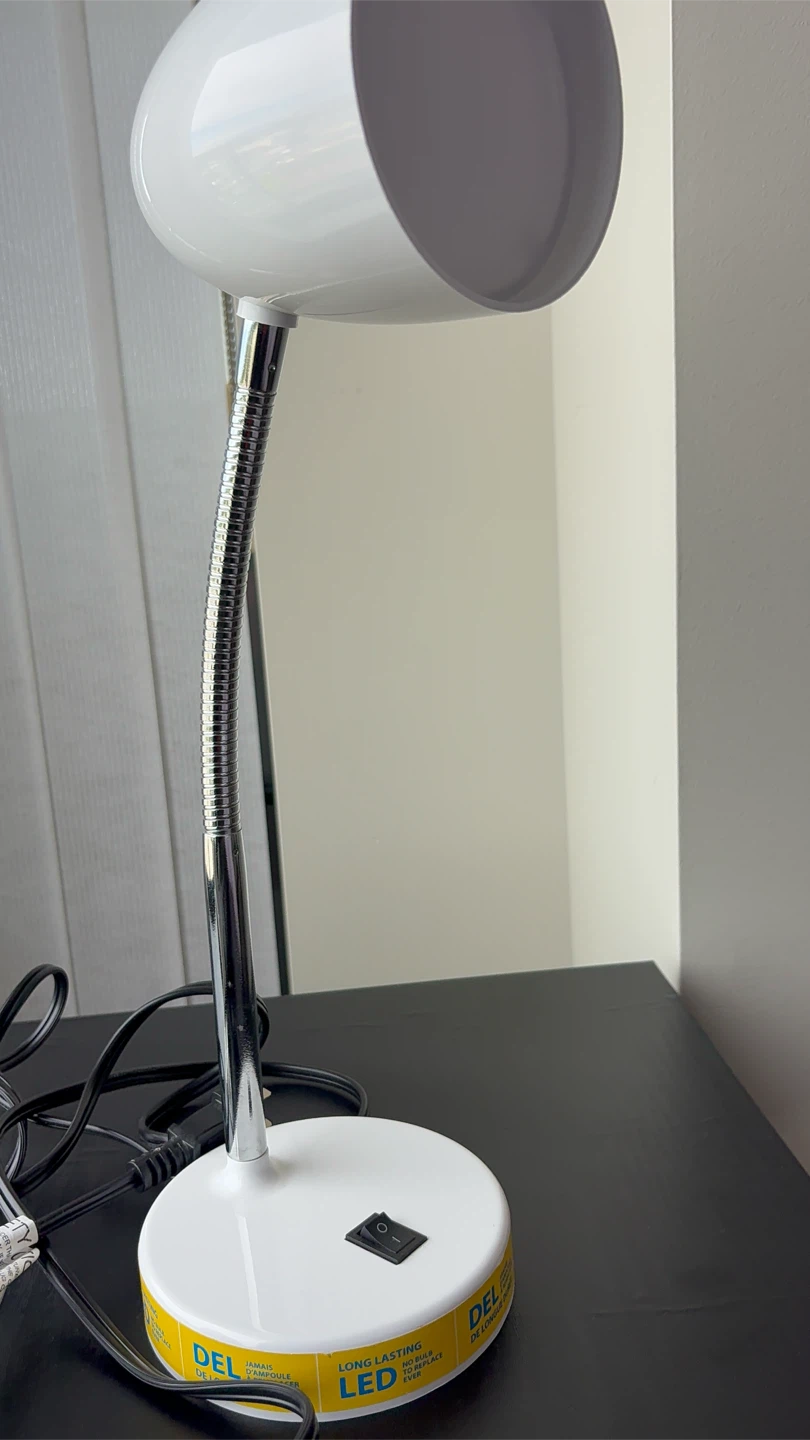 DEL LED Desk Lamp - photo 2