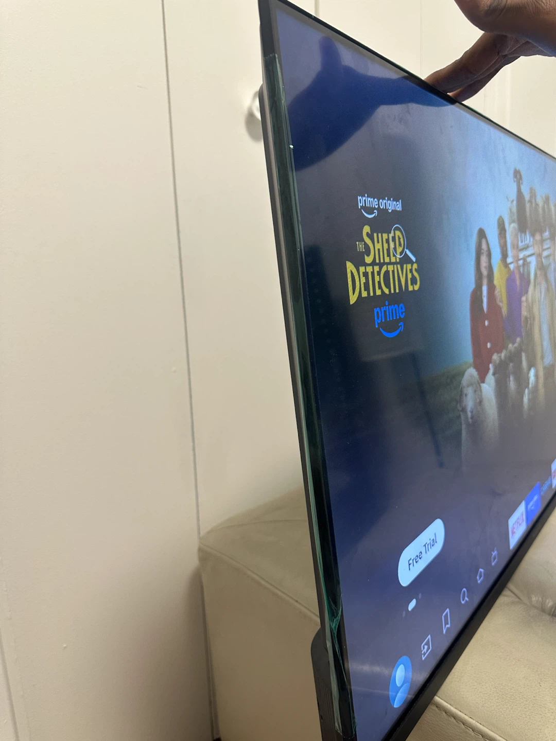 Insignia Fire TV 40" HD Smart TV - photo 2
