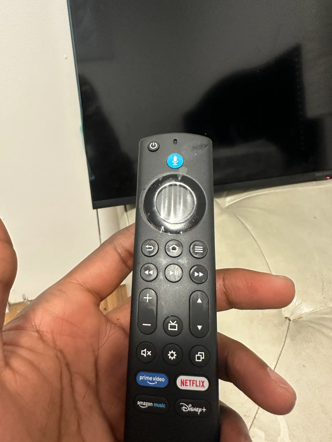 Insignia Fire TV 40" HD Smart TV - photo 3