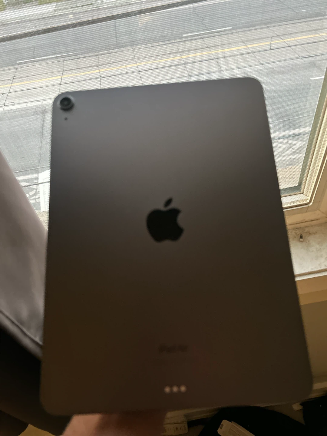Apple iPad Air 5th Generation - photo 4