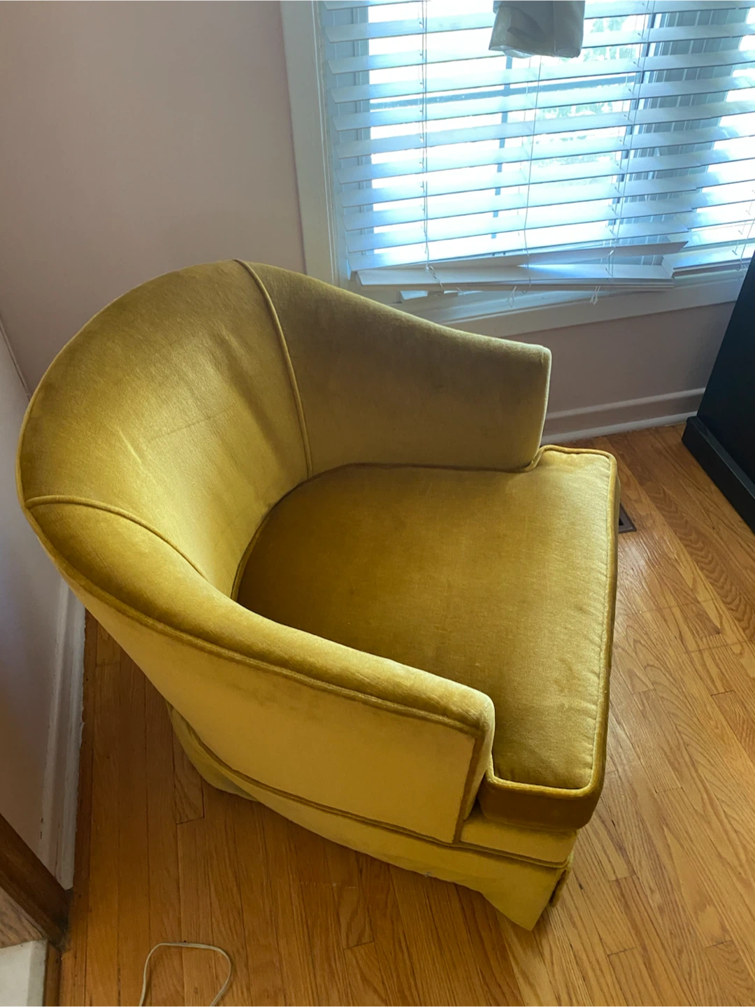 Velvet Accent Chair - photo 2