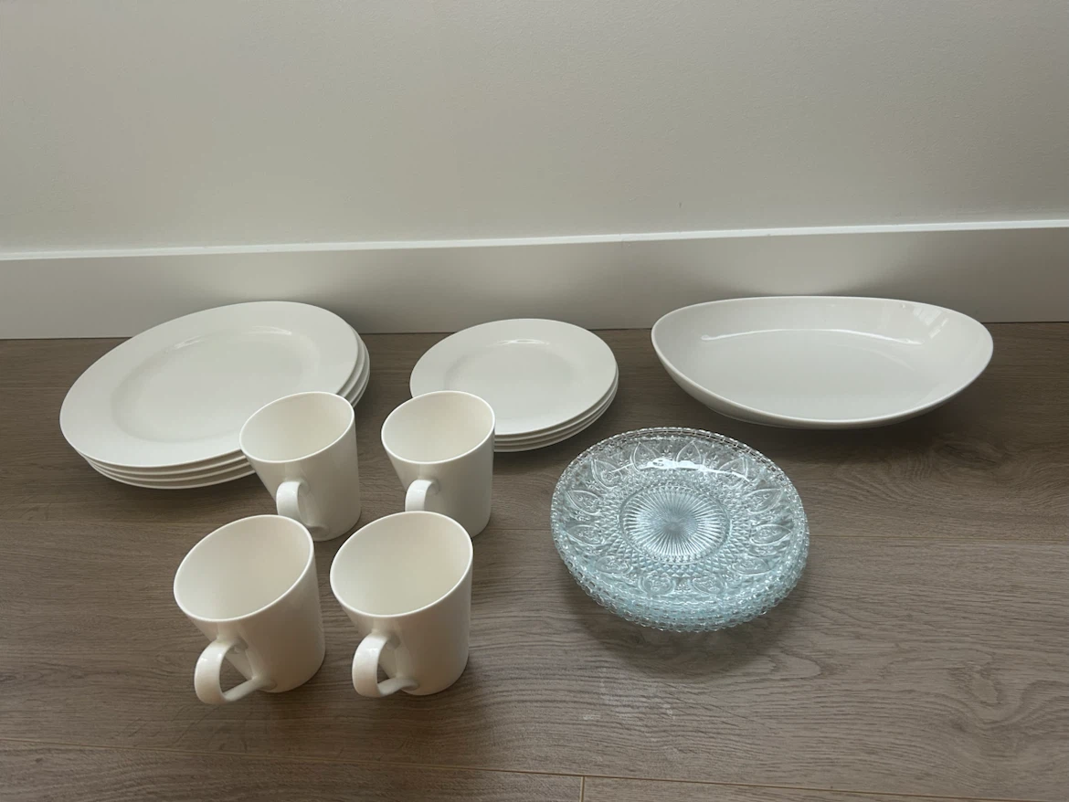 Dinnerware Bundle - $15 - photo 2