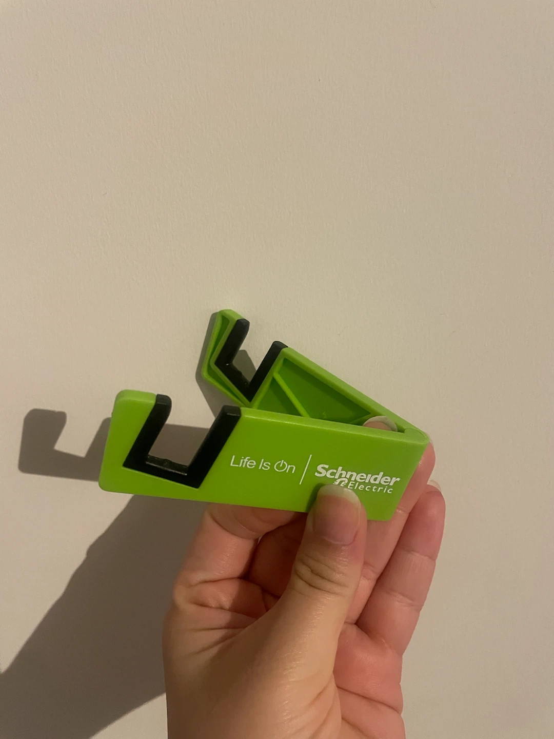 Green phone holder