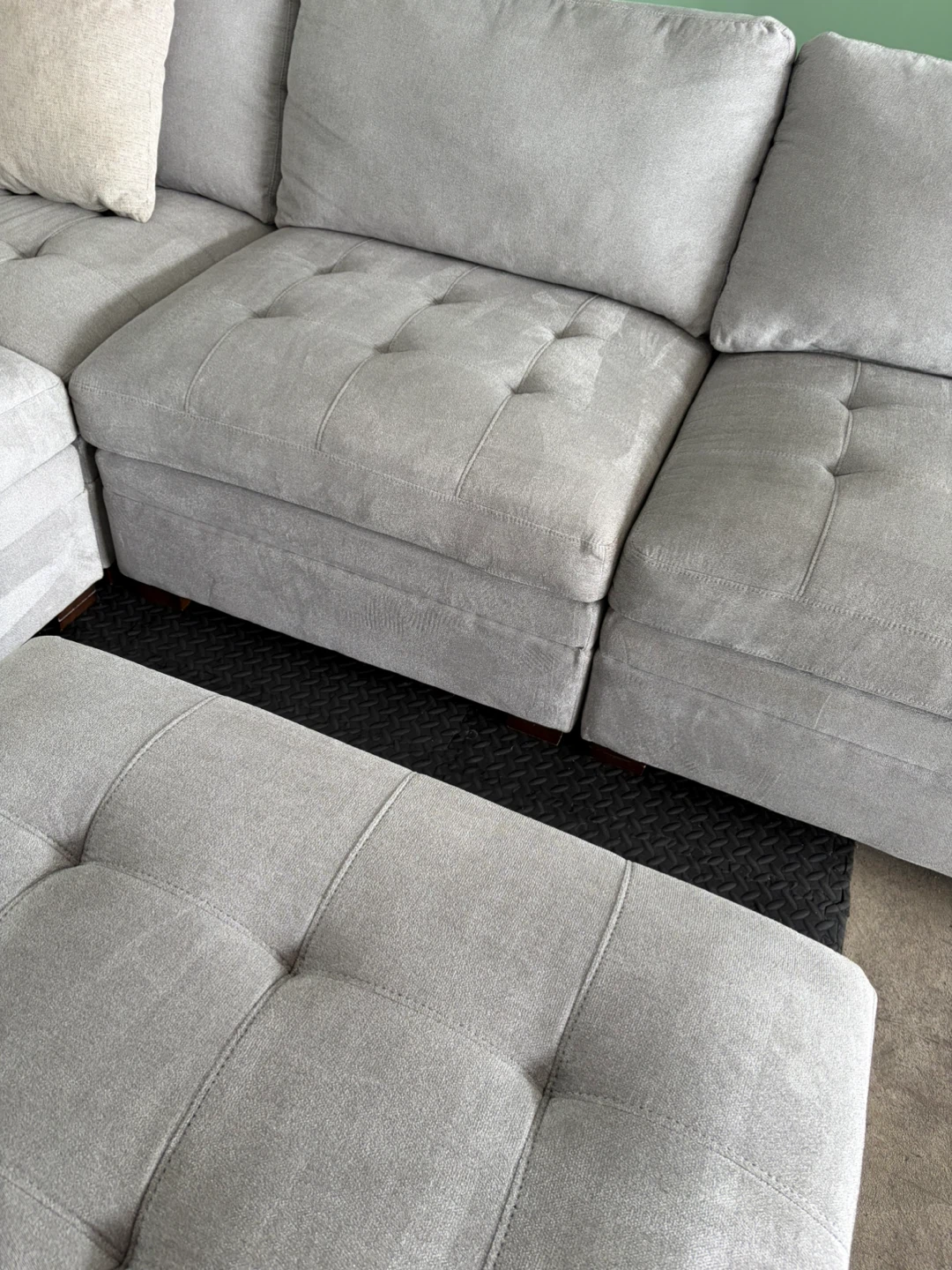 Beautiful  Modular Sectional Sofa  ( Delivery Available ) - photo 5