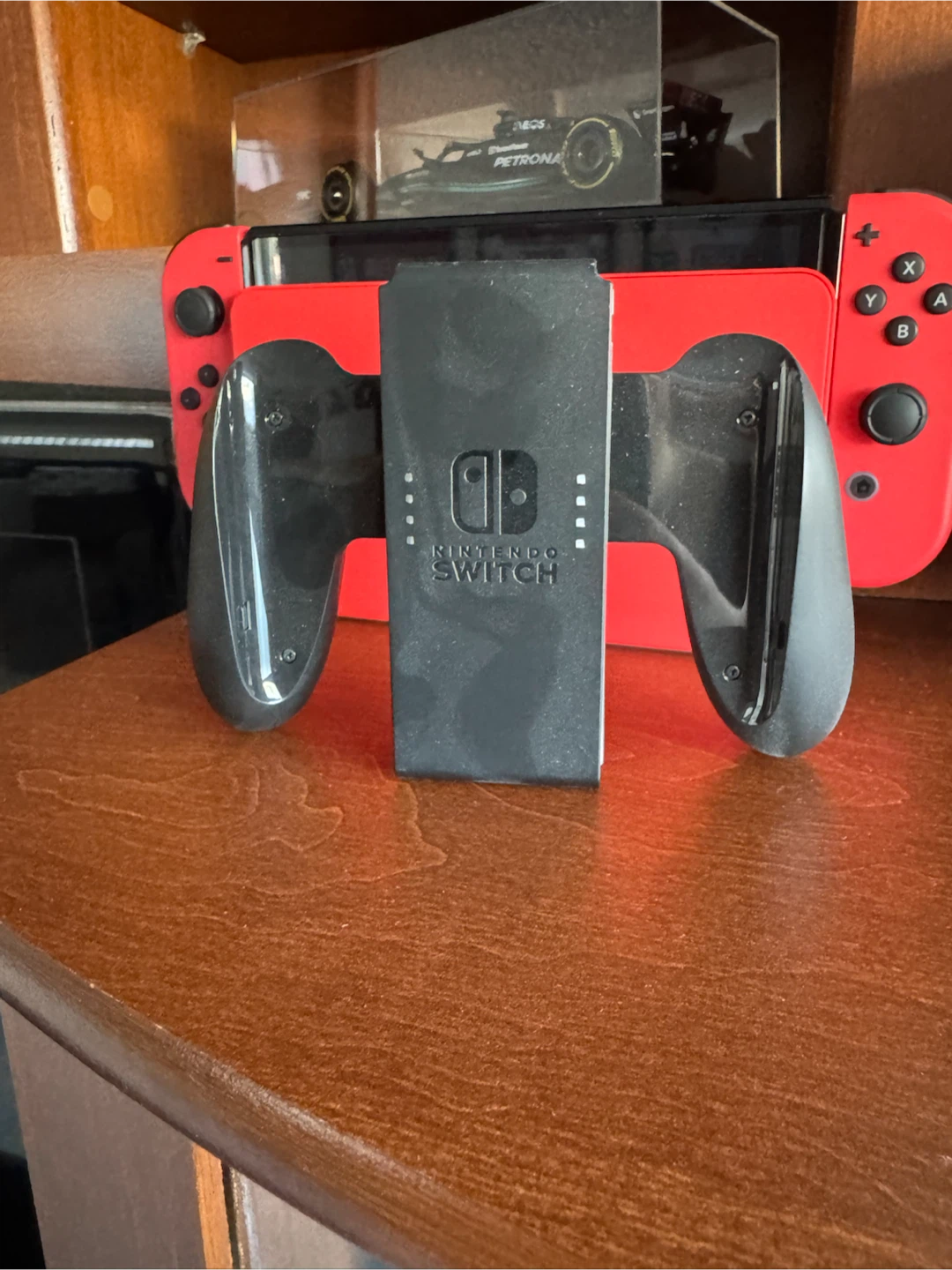 Red Nintendo Switch Console - photo 5