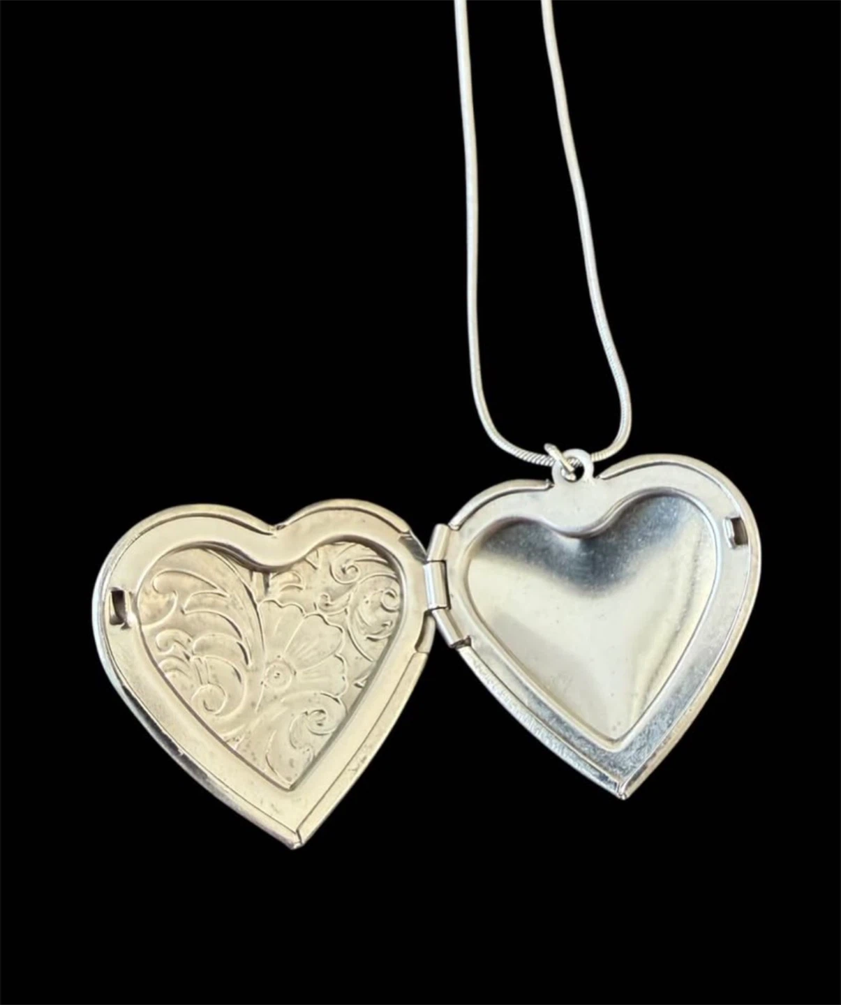 Stainless steel Heart Locket Necklace - photo 2