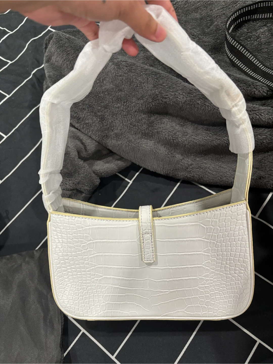 White Crocodile Embossed Shoulder Bag