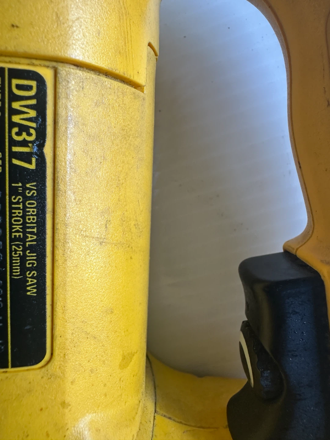 DEWALT DW317 Variable Speed Jigsaw
