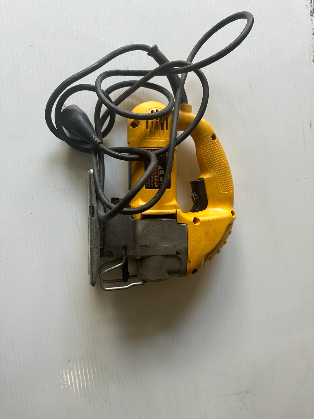 DEWALT DW317 Variable Speed Jigsaw - photo 2