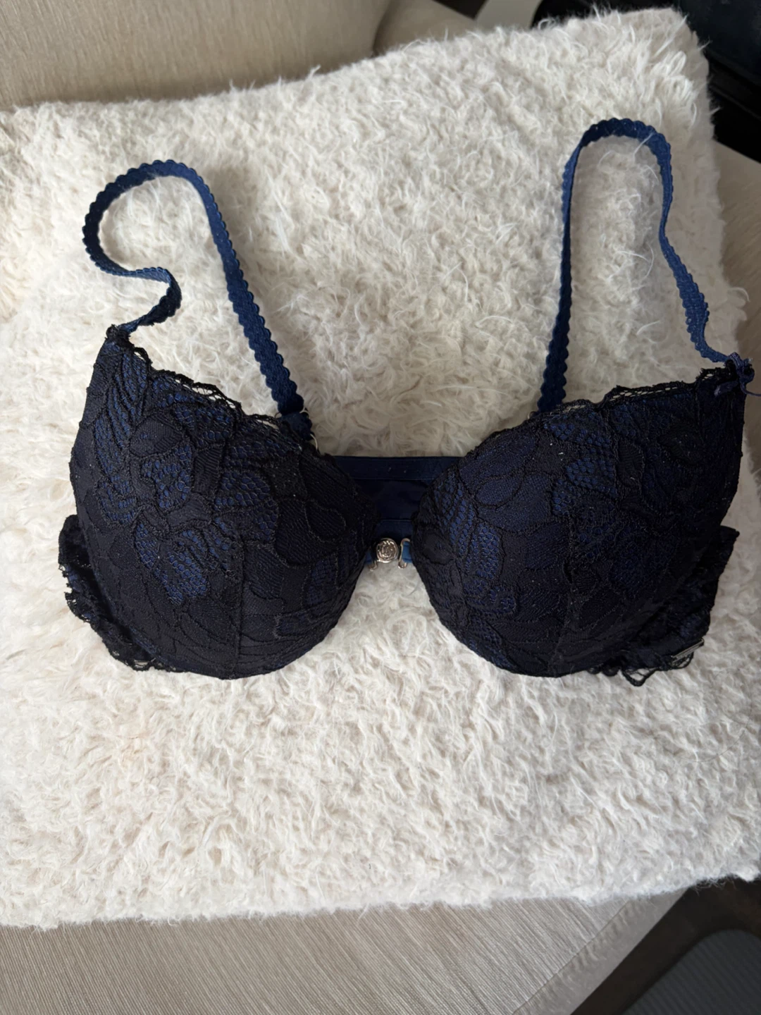 La Vie en Rose Navy Blue Lace Bra