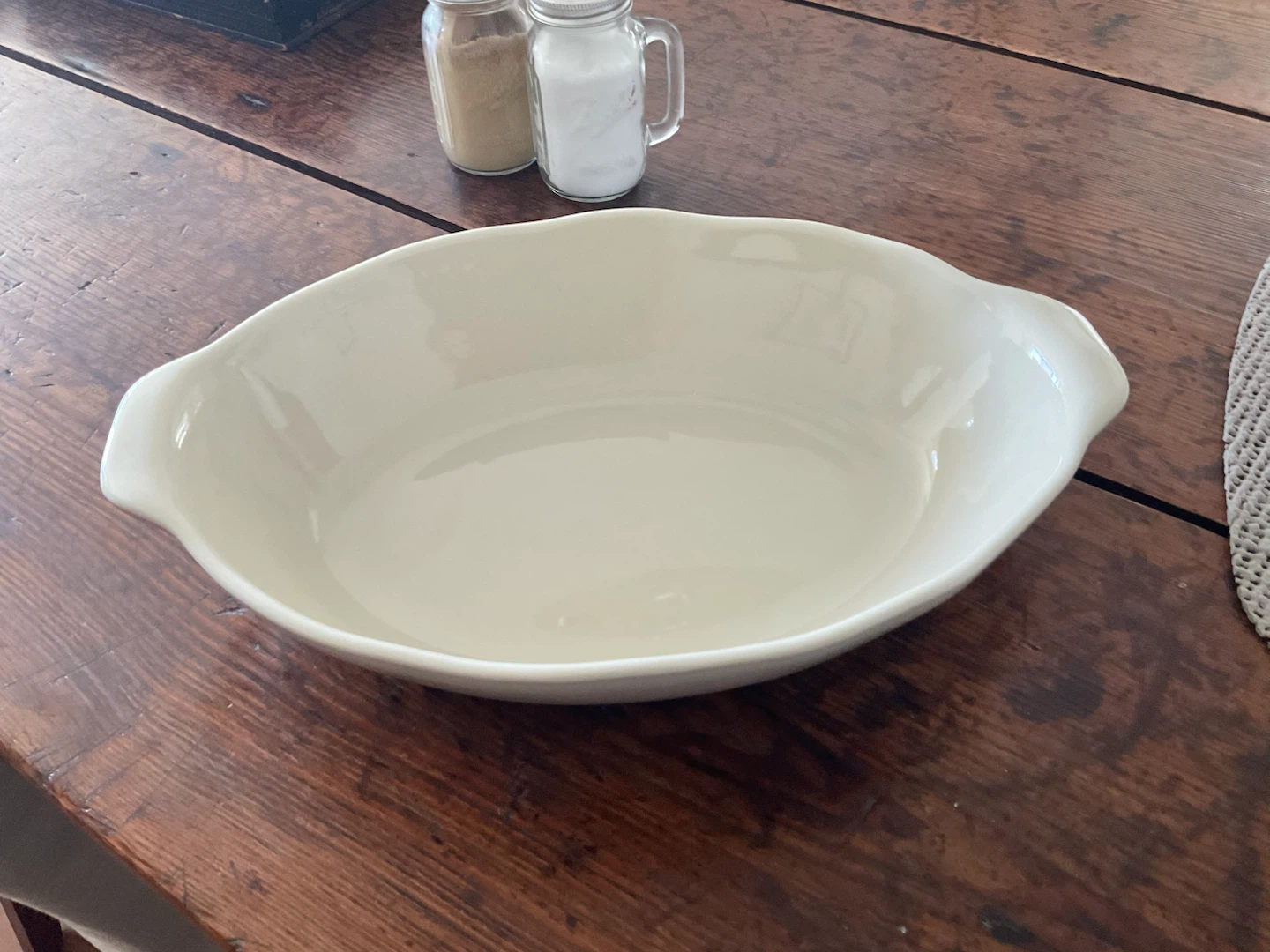 Cream Oval Baking Dish
