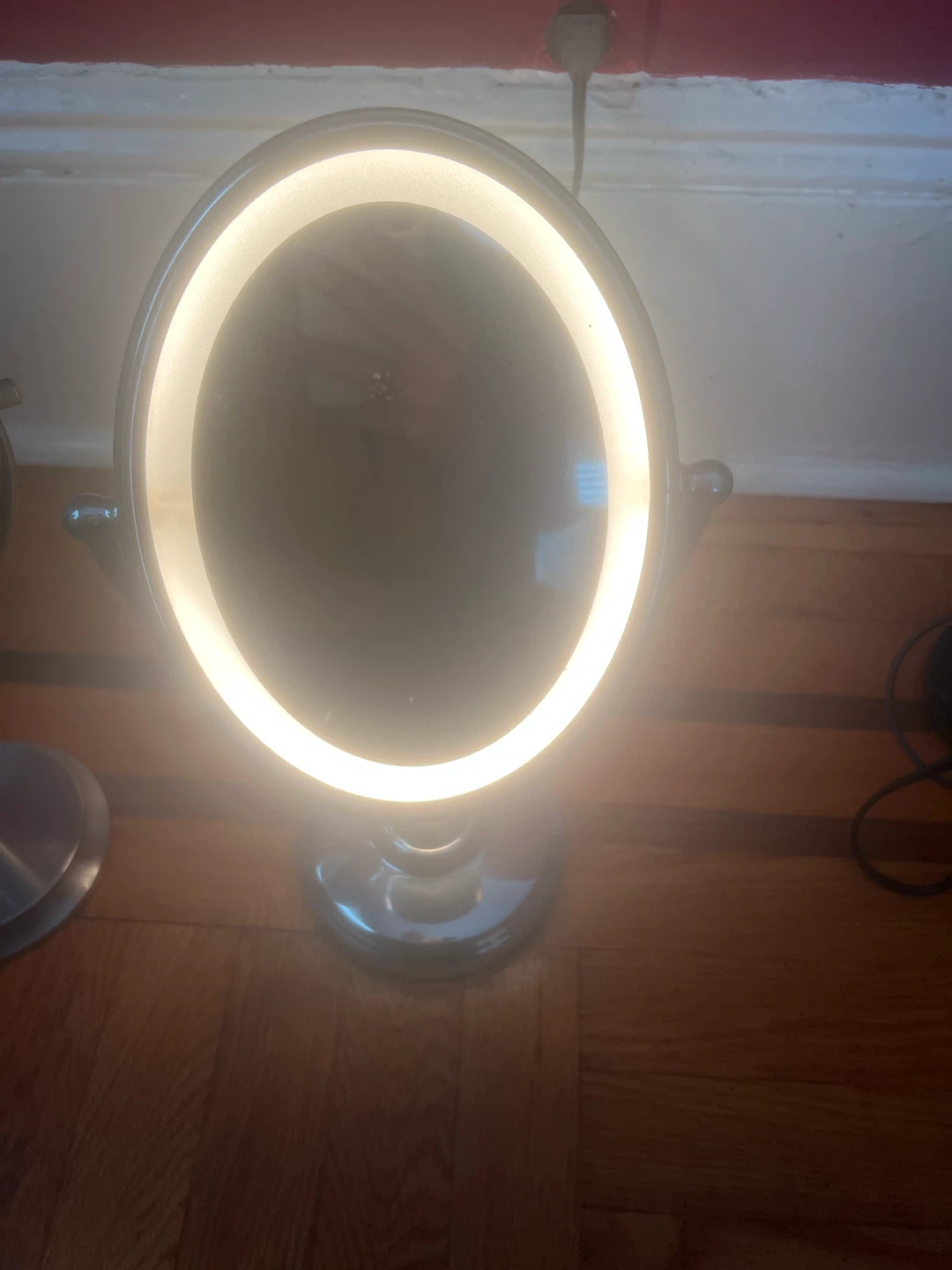 Lighted Vanity Mirror - photo 2