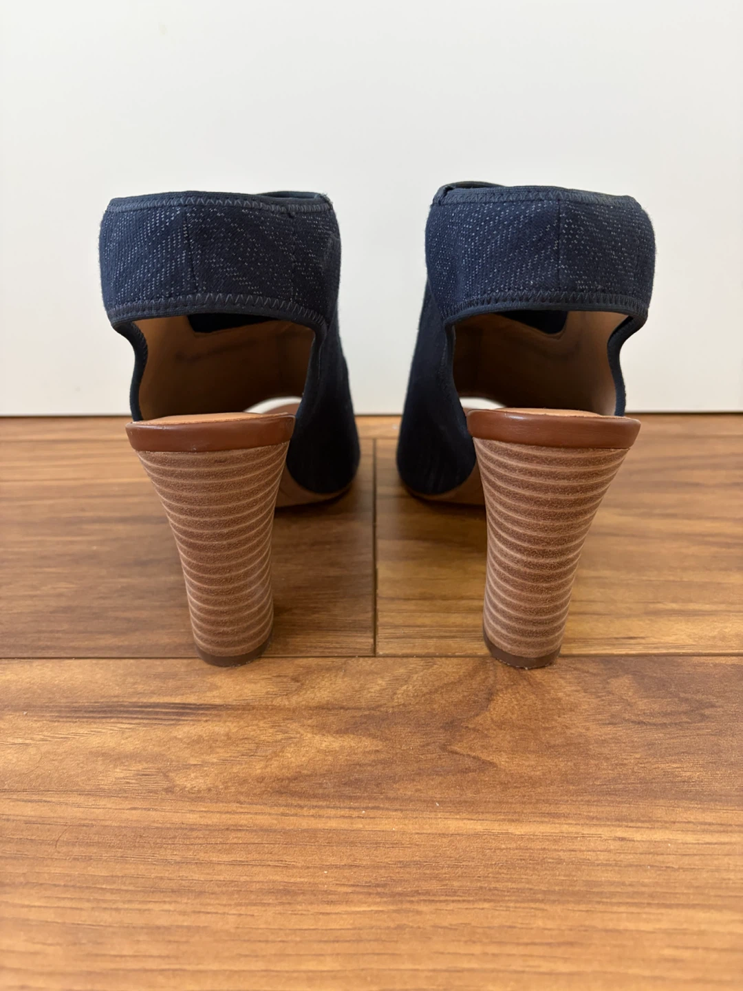 Franco Sarto high-heeled jean sandals - photo 3