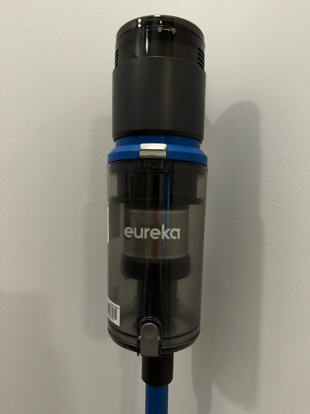 Eureka ReacitSense Full Size Cordless Stick Vacuum - photo 3