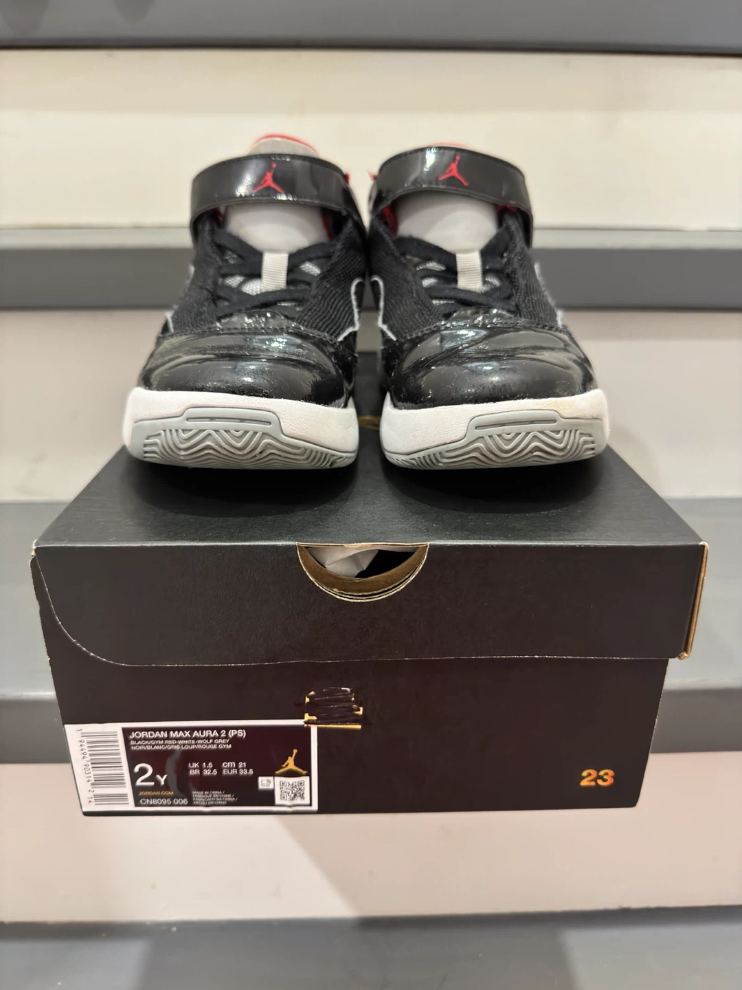 Nike Jordan aura two size 2Y
