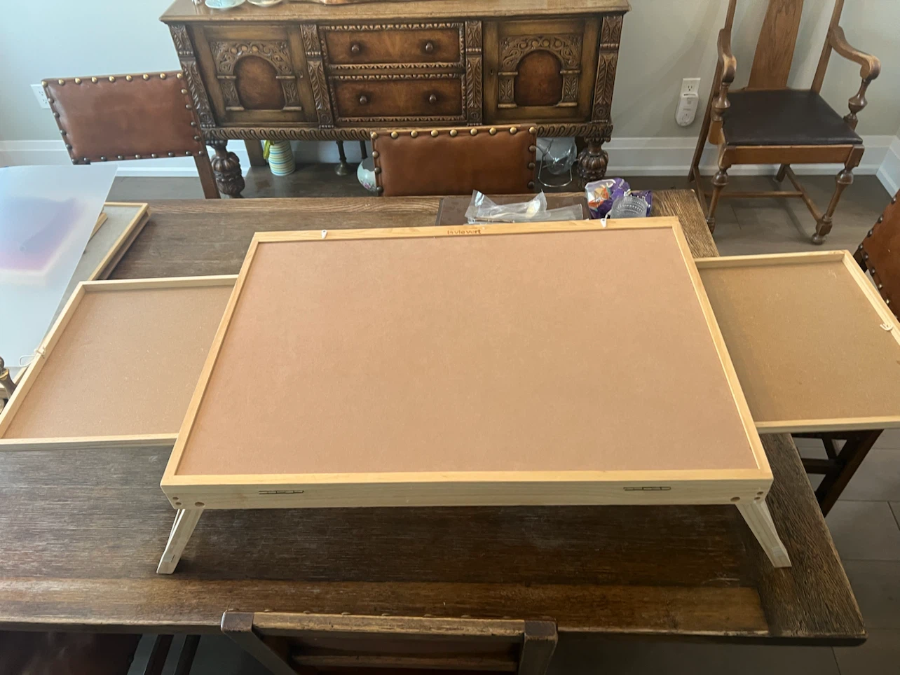 Puzzle Table with foldable legs