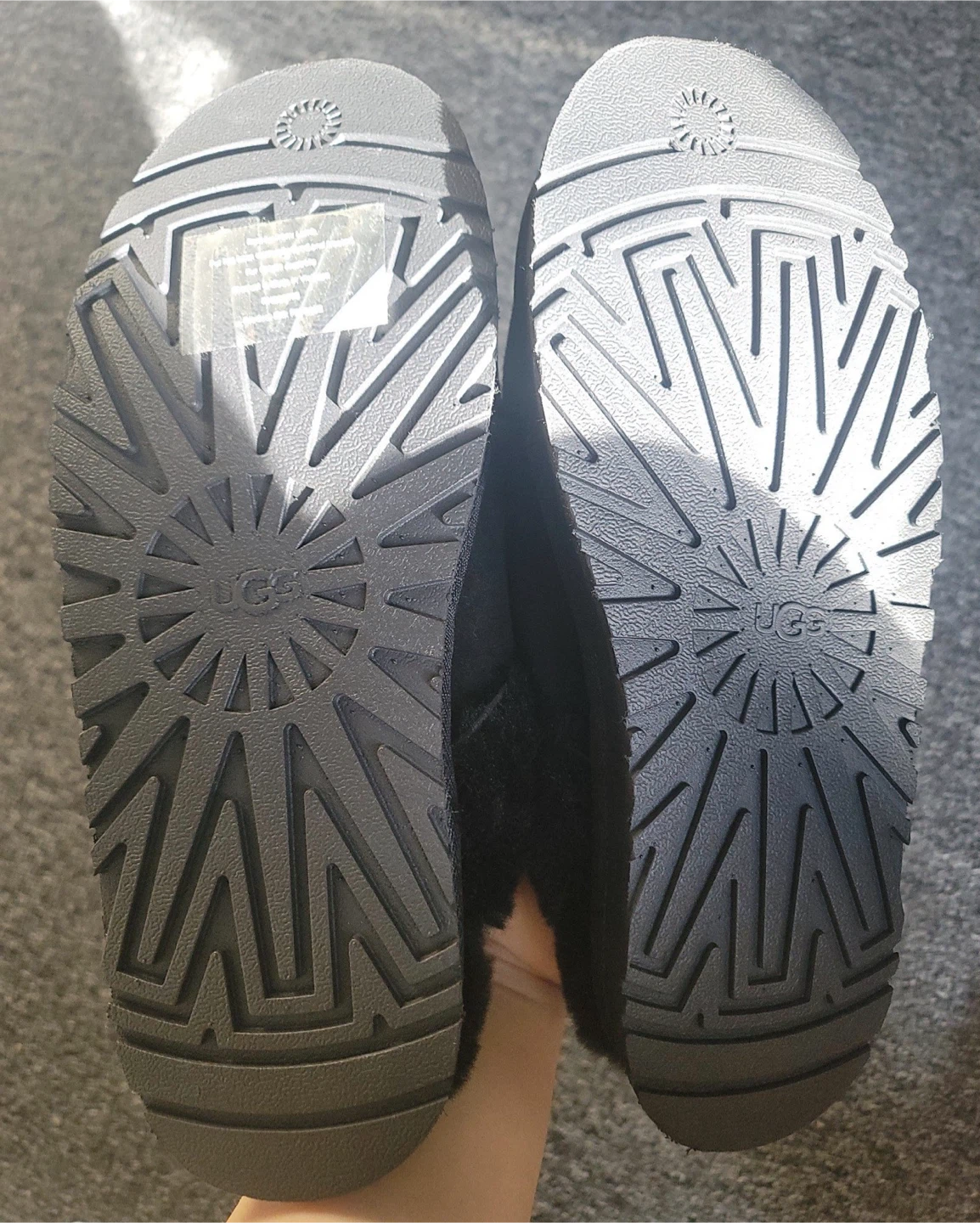 UGG Black Suede Furry Slippers Size 10 - photo 2