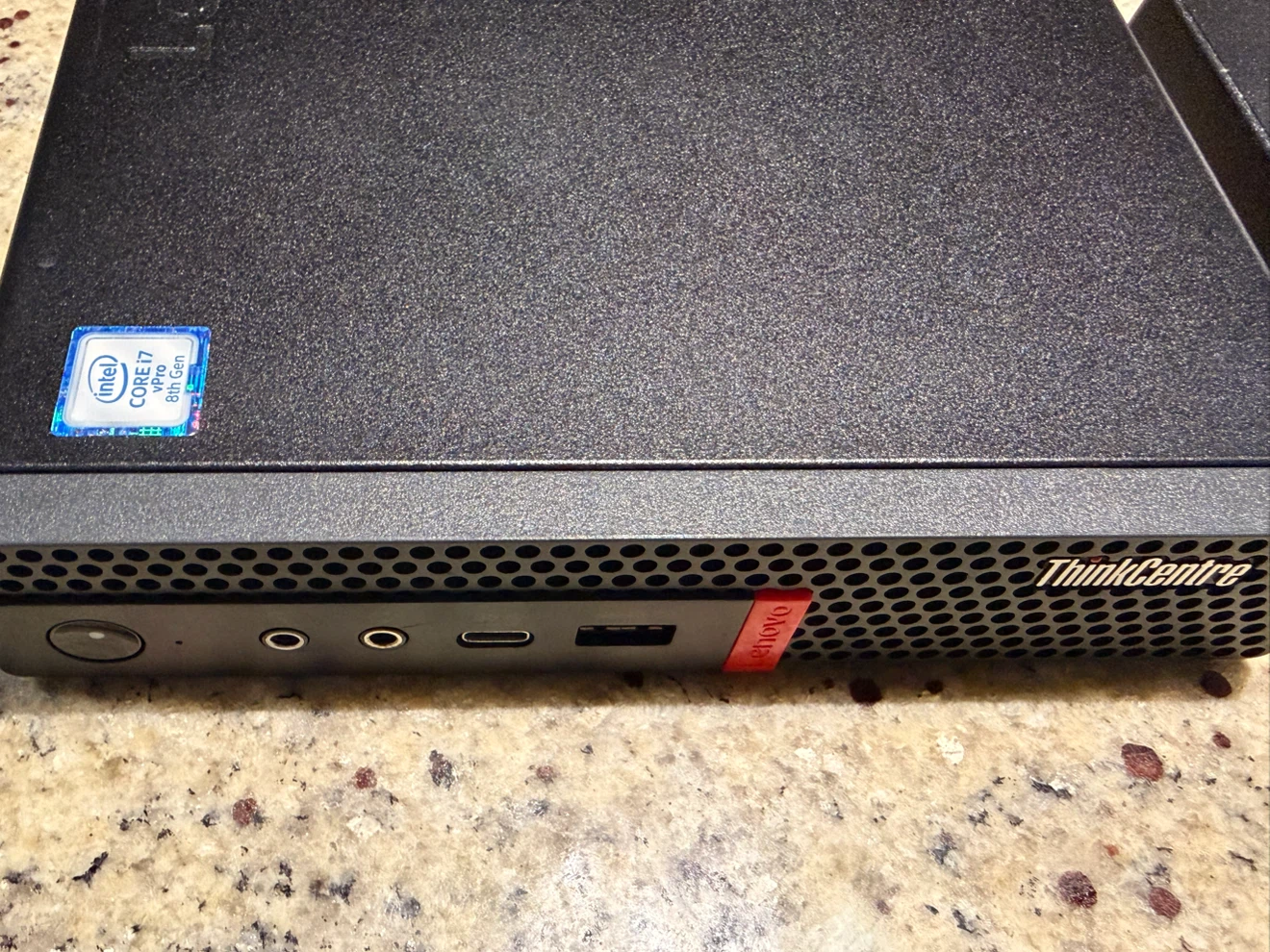 Lenovo ThinkCentre M920q Mini PC Bundle - i7 vPro, 16GB/500GB