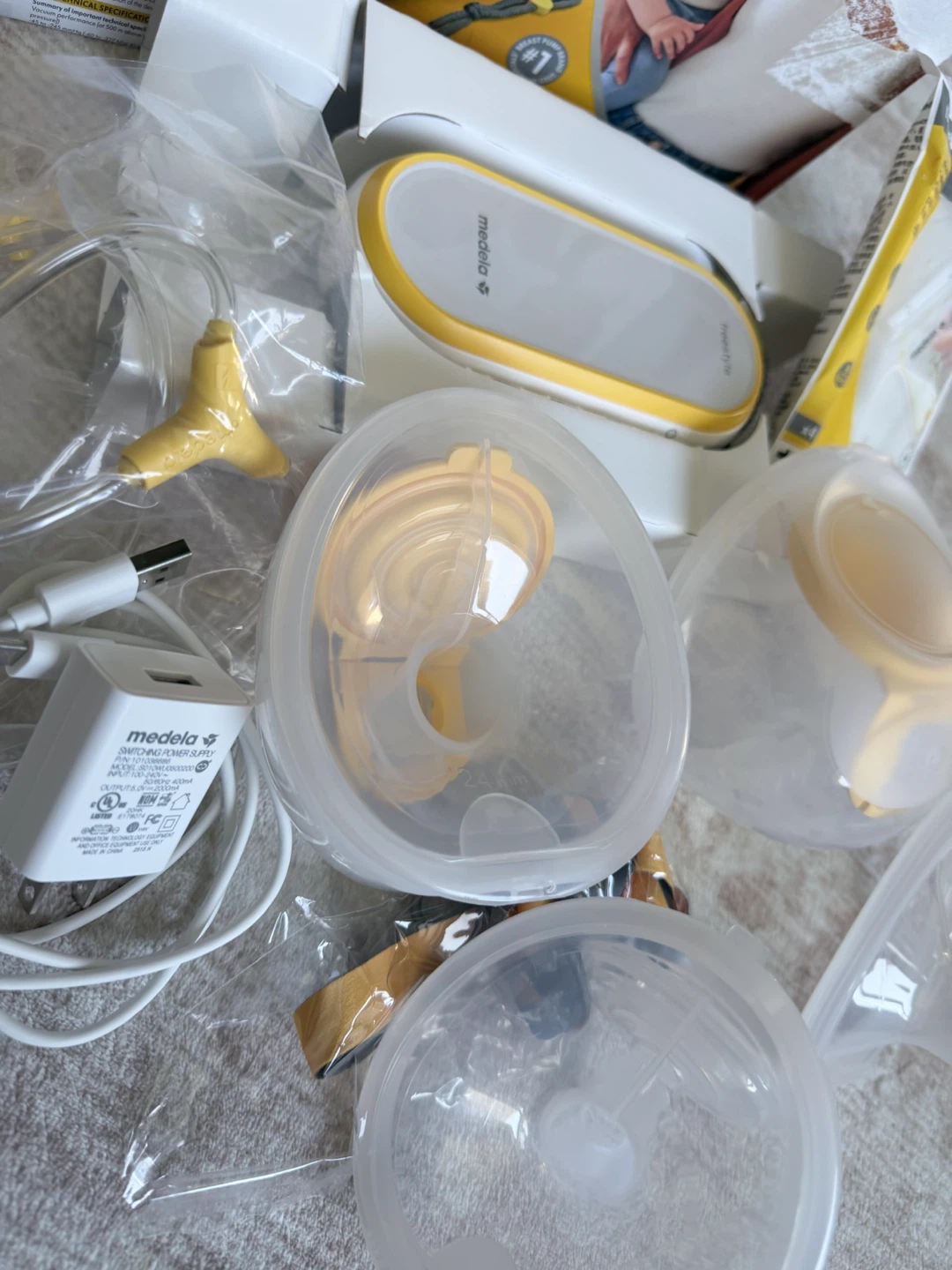 Medela Freestyle Double Electric Breast Pump - photo 2