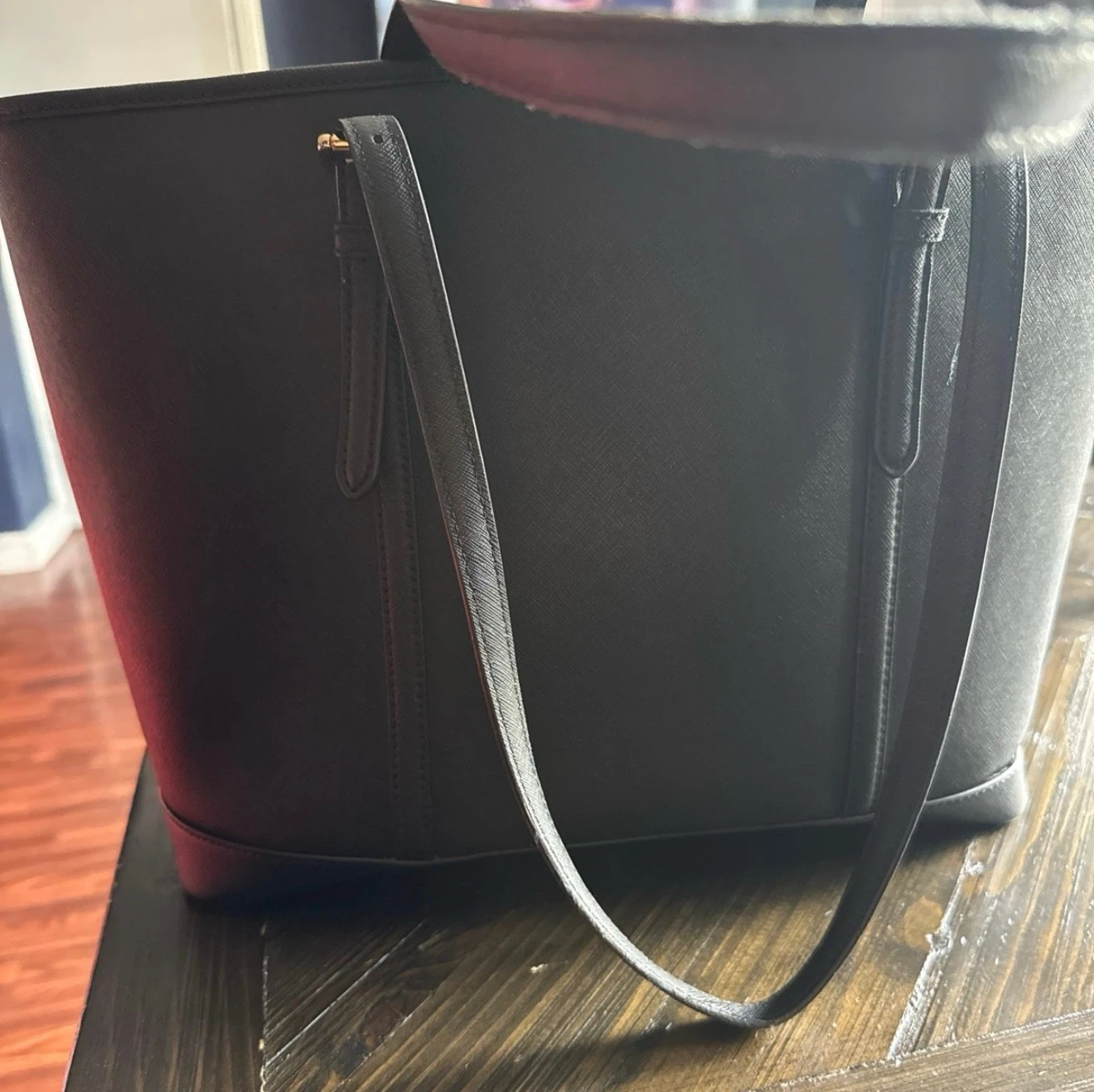 Michael Kors Black Tote Bag - photo 2