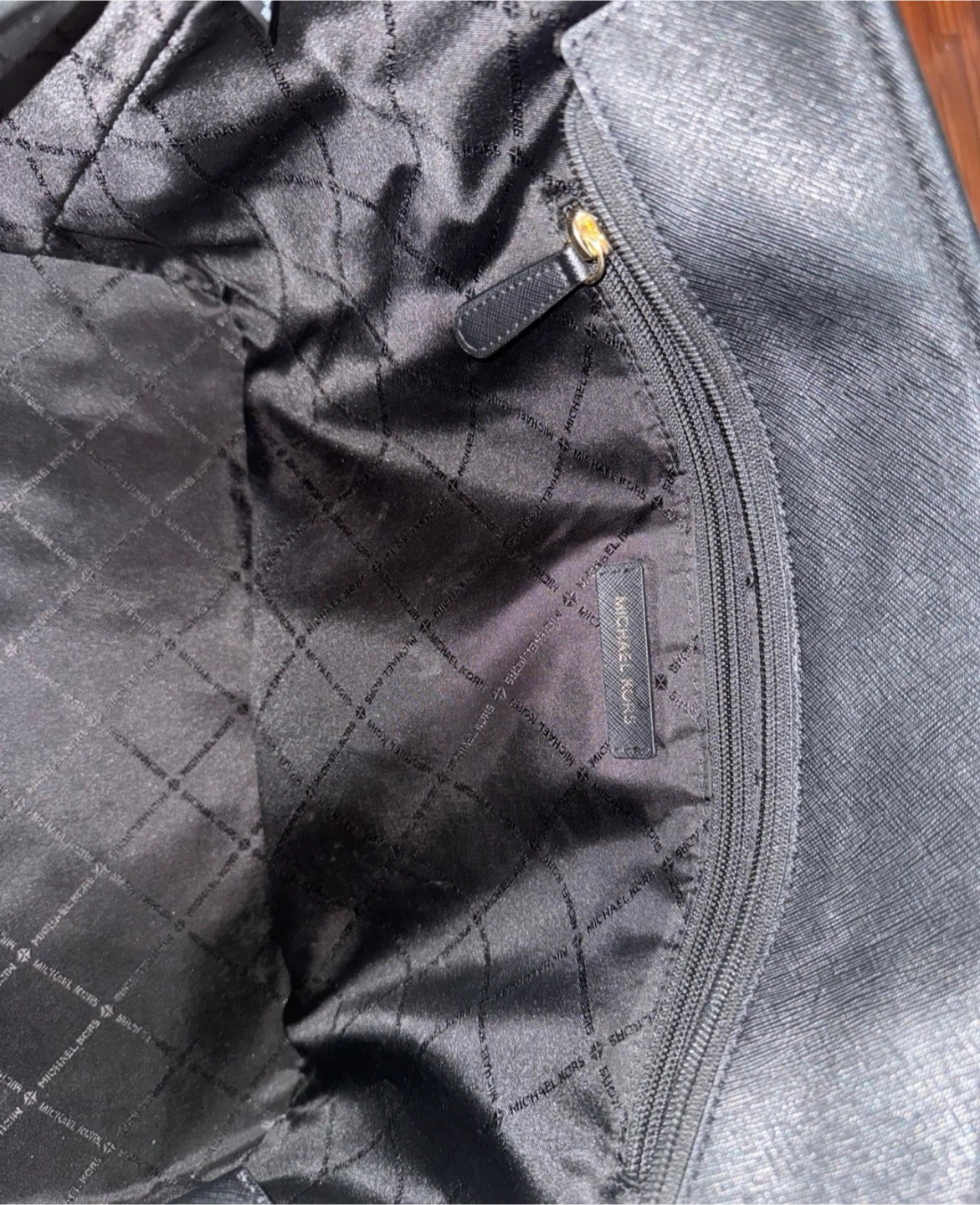 Michael Kors Black Tote Bag - photo 4