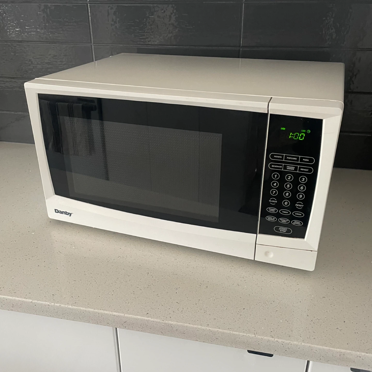 Danby Microwave - photo 5